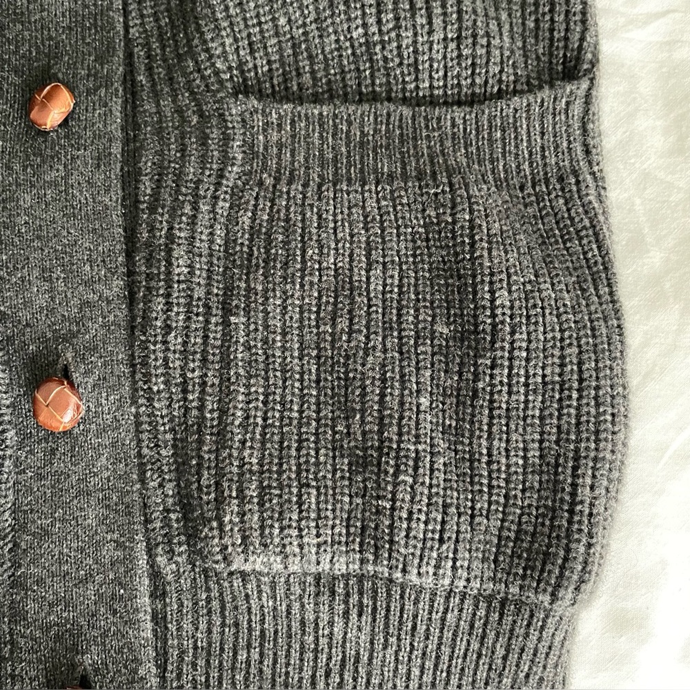 DEMYLEE Wool Cashmere Sweater Vest Cardigan with Leather Buttons - Picture 7 of 12